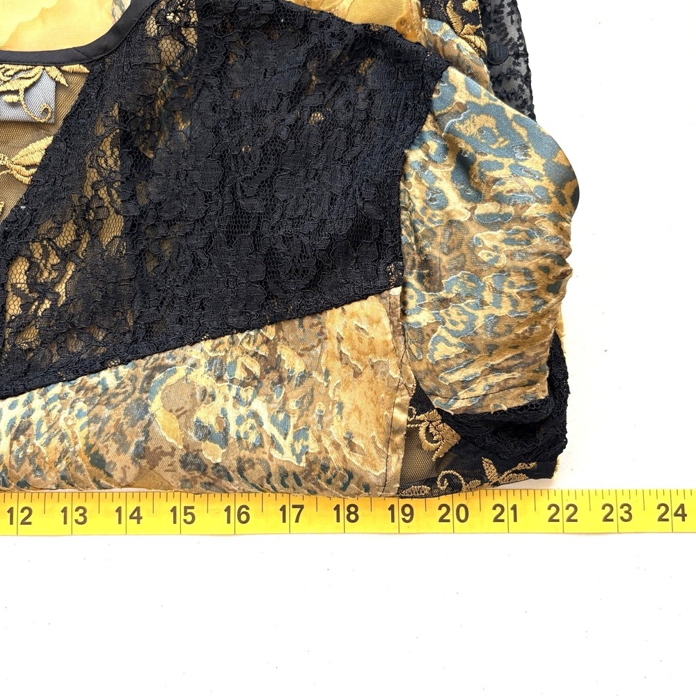Chicos Top Size 1 Top Animal Print Silk Blend Patchwork Lace Boho Chic - Picture 8 of 8